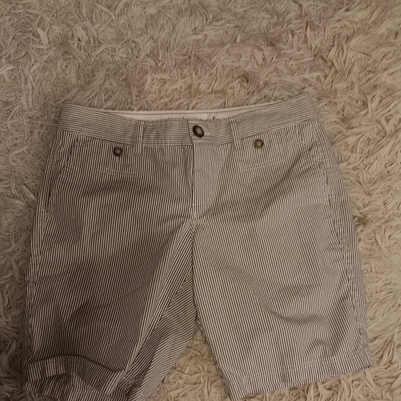 Dockers Women's Striped Shorts SZ 12 P - Picture 2 of 5